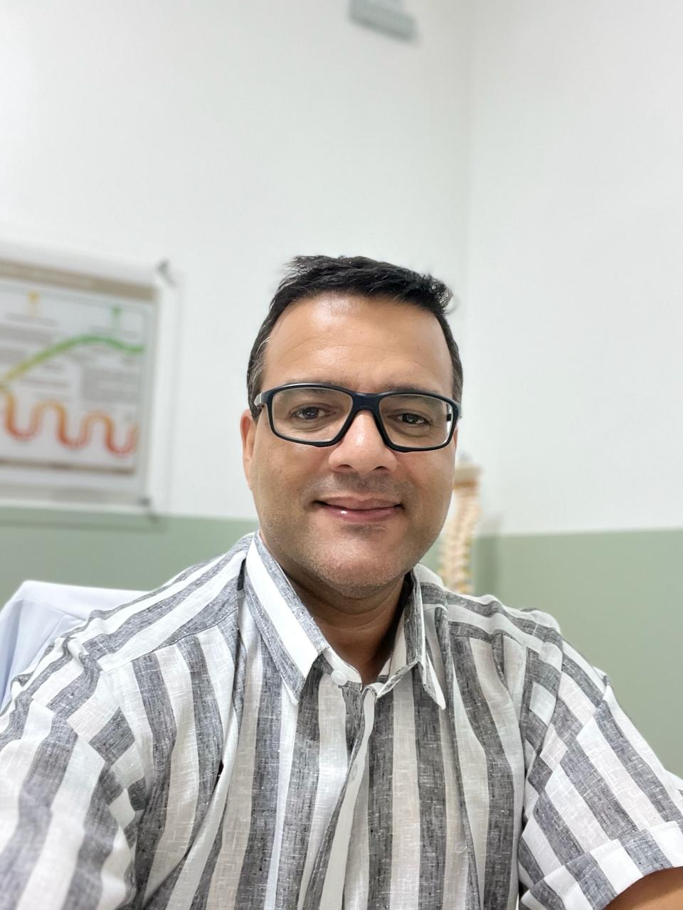 Cláudio Castro - Quiropraxista